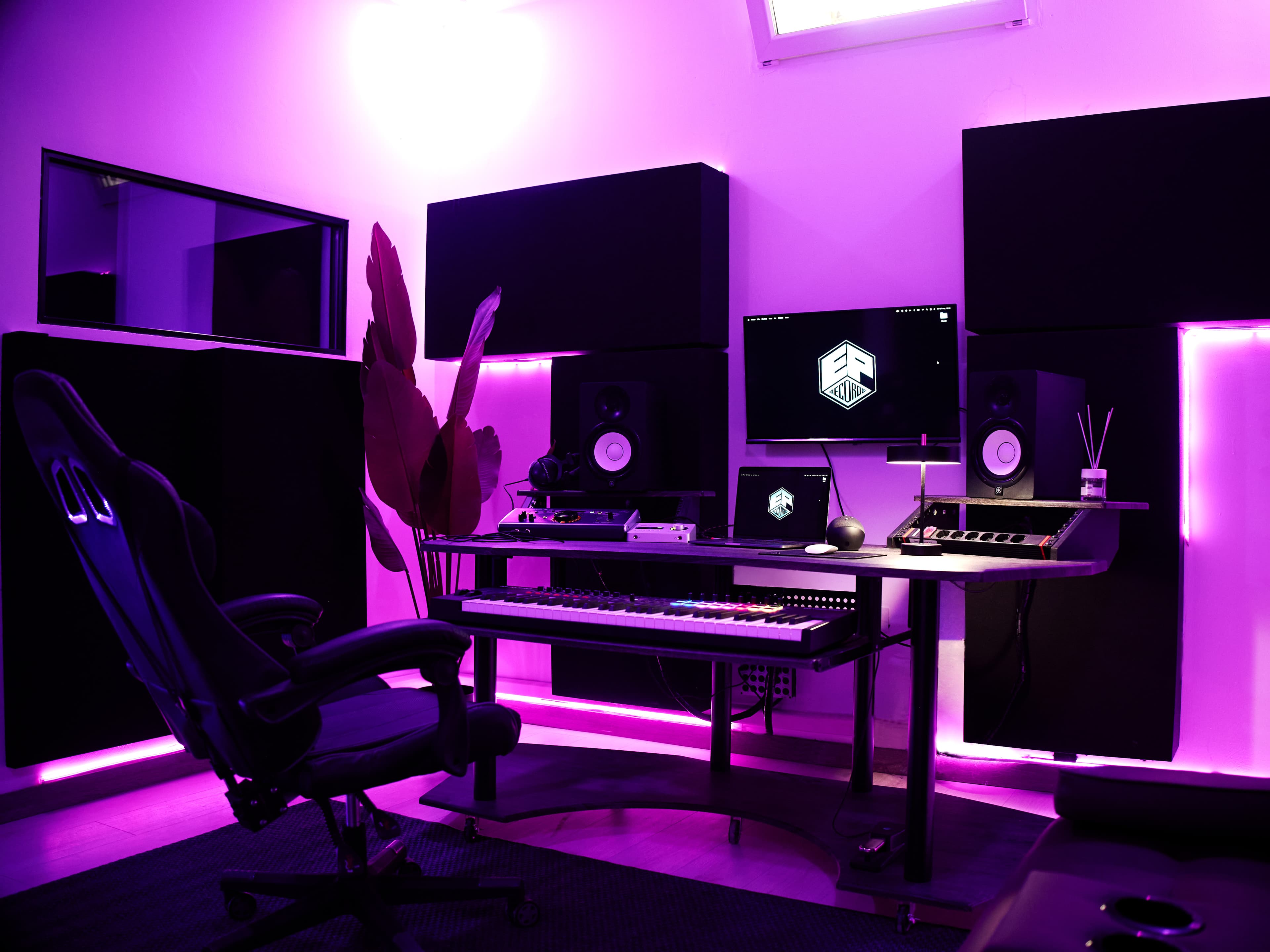 Studio 2